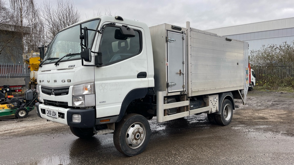 FUSO CANTER 6C18 - Kippiauto kuorma-auto: kuva FUSO CANTER 6C18 - Kippiauto kuorma-auto FUSO CANTER 6C18 - Kippiauto kuorma-auto: kuva FUSO CANTER 6C18 - Kippiauto kuorma-auto