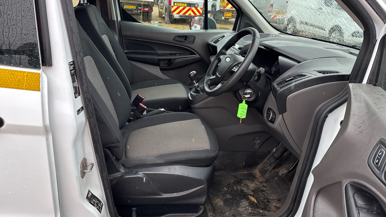 Ford Transit Connect 230 1.5 ECO BLUE 100PS - Jatko-ohjaamo kevyt kuorma-auto: kuva Ford Transit Connect 230 1.5 ECO BLUE 100PS - Jatko-ohjaamo kevyt kuorma-auto Ford Transit Connect 230 1.5 ECO BLUE 100PS - Jatko-ohjaamo kevyt kuorma-auto: kuva Ford Transit Connect 230 1.5 ECO BLUE 100PS - Jatko-ohjaamo kevyt kuorma-auto
