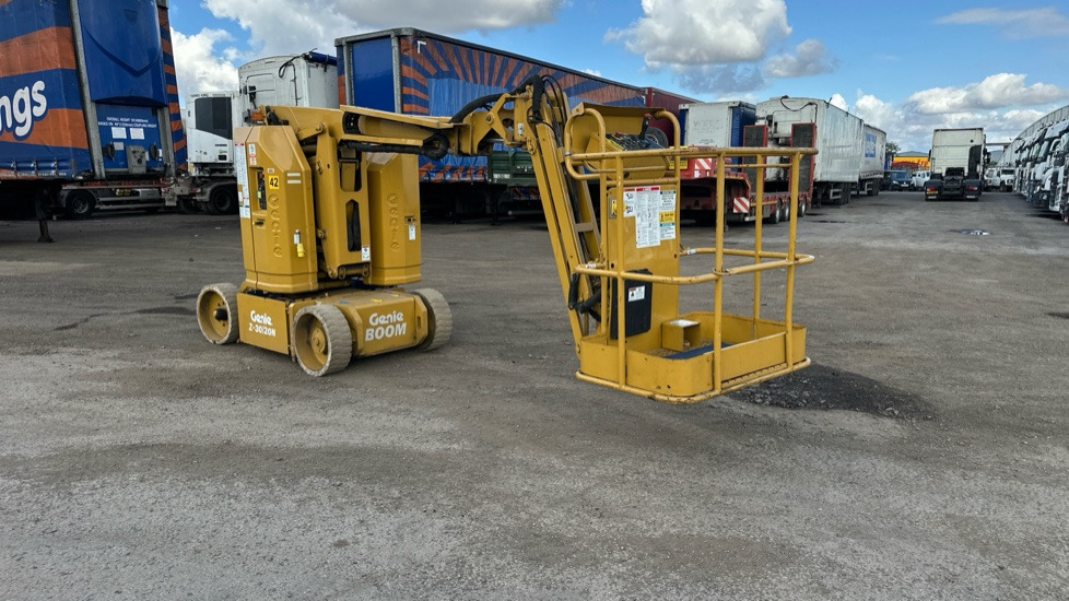 GENIE 230/20N - Itsekulkevat henkilönostimet: kuva GENIE 230/20N - Itsekulkevat henkilönostimet GENIE 230/20N - Itsekulkevat henkilönostimet: kuva GENIE 230/20N - Itsekulkevat henkilönostimet