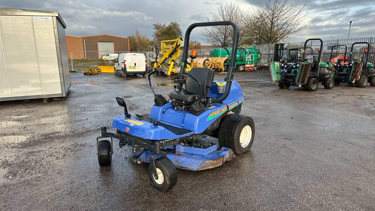 ISEKI SZ330 - Ruohonleikkuri: kuva ISEKI SZ330 - Ruohonleikkuri ISEKI SZ330 - Ruohonleikkuri: kuva ISEKI SZ330 - Ruohonleikkuri