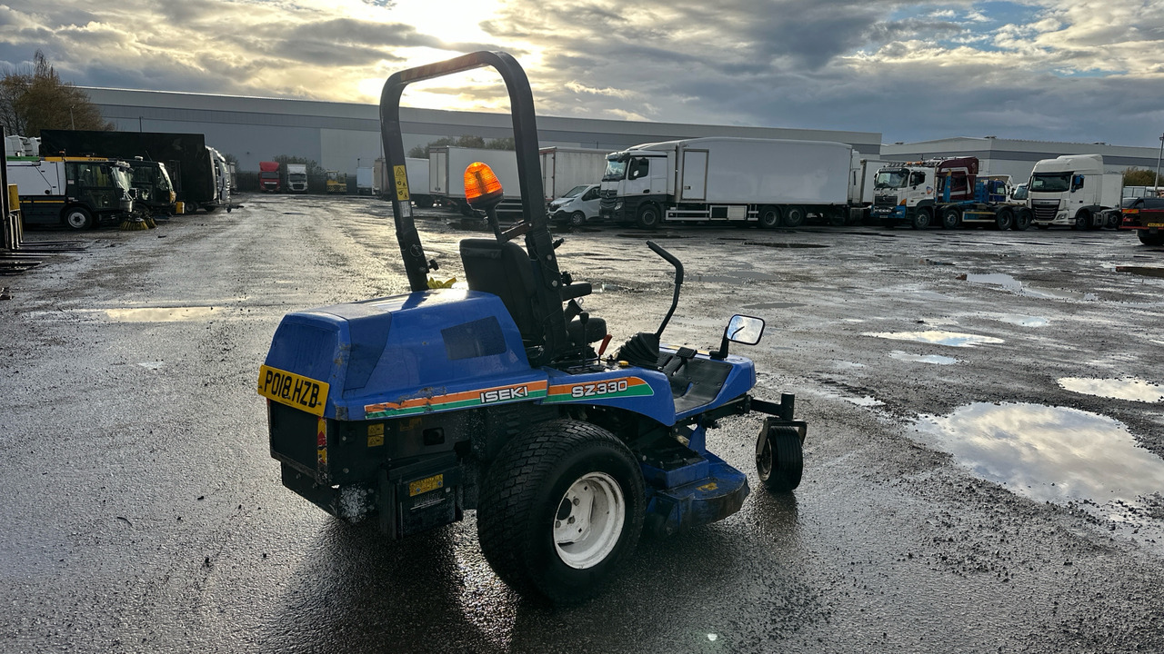 ISEKI SZ330 - Ruohonleikkuri: kuva ISEKI SZ330 - Ruohonleikkuri ISEKI SZ330 - Ruohonleikkuri: kuva ISEKI SZ330 - Ruohonleikkuri