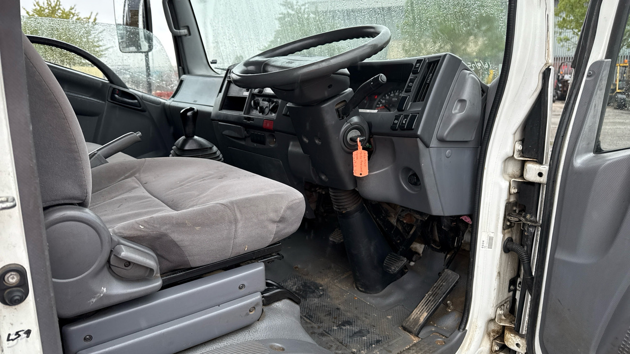 ISUZU FORWARD N75.190 - Kippiauto kuorma-auto: kuva ISUZU FORWARD N75.190 - Kippiauto kuorma-auto ISUZU FORWARD N75.190 - Kippiauto kuorma-auto: kuva ISUZU FORWARD N75.190 - Kippiauto kuorma-auto