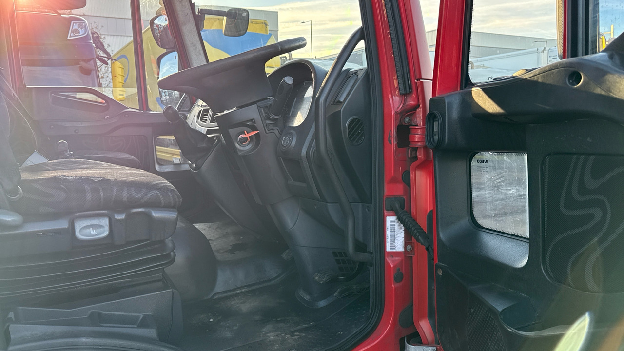 IVECO EUROCARGO 75E16 - Umpikori kuorma-auto: kuva IVECO EUROCARGO 75E16 - Umpikori kuorma-auto IVECO EUROCARGO 75E16 - Umpikori kuorma-auto: kuva IVECO EUROCARGO 75E16 - Umpikori kuorma-auto