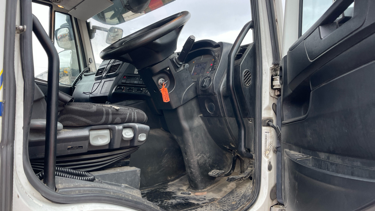 IVECO STRALIS 400 - Lava-kuorma-auto, Nosturiauto: kuva IVECO STRALIS 400 - Lava-kuorma-auto, Nosturiauto IVECO STRALIS 400 - Lava-kuorma-auto, Nosturiauto: kuva IVECO STRALIS 400 - Lava-kuorma-auto, Nosturiauto