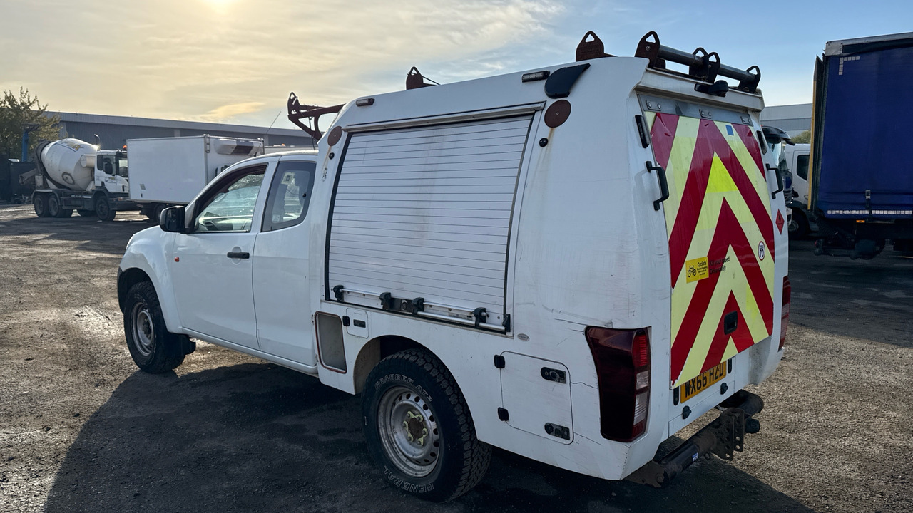 Isuzu D-Max 2.5TD - Avolava-auto, Jatko-ohjaamo kevyt kuorma-auto: kuva Isuzu D-Max 2.5TD - Avolava-auto, Jatko-ohjaamo kevyt kuorma-auto Isuzu D-Max 2.5TD - Avolava-auto, Jatko-ohjaamo kevyt kuorma-auto: kuva Isuzu D-Max 2.5TD - Avolava-auto, Jatko-ohjaamo kevyt kuorma-auto