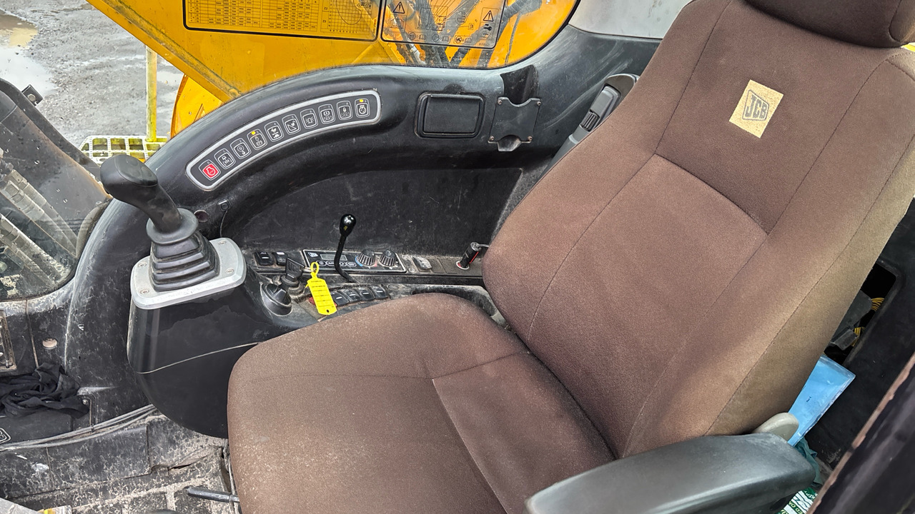 JCB JS200W - Pyöräalustainen kaivinkone: kuva JCB JS200W - Pyöräalustainen kaivinkone JCB JS200W - Pyöräalustainen kaivinkone: kuva JCB JS200W - Pyöräalustainen kaivinkone