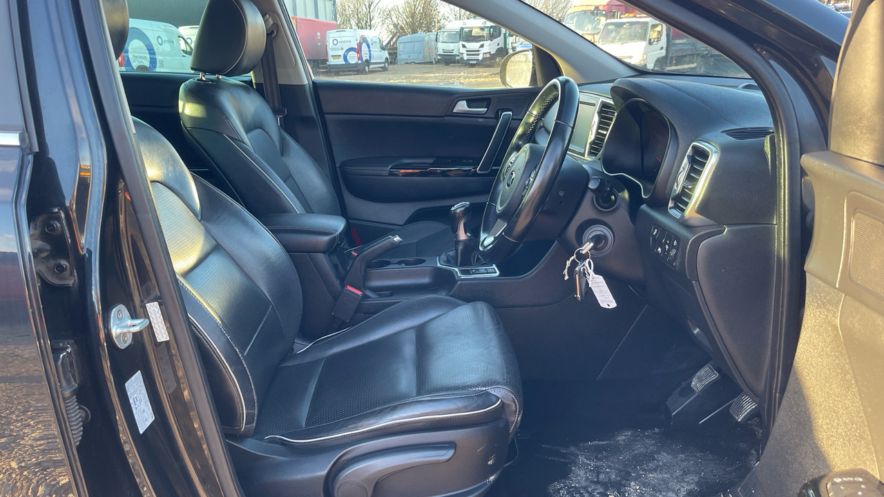 KIA SPORTAGE 3 ISG 1.7 CRDI - Farmari: kuva KIA SPORTAGE 3 ISG 1.7 CRDI - Farmari KIA SPORTAGE 3 ISG 1.7 CRDI - Farmari: kuva KIA SPORTAGE 3 ISG 1.7 CRDI - Farmari