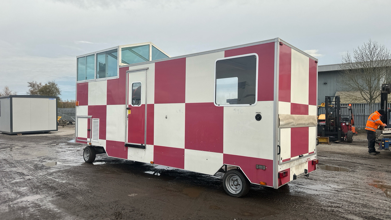 LYNTON AIRFIELD SUPPORT GLIDER TRAILER - Koneenkuljetusvaunu: kuva LYNTON AIRFIELD SUPPORT GLIDER TRAILER - Koneenkuljetusvaunu LYNTON AIRFIELD SUPPORT GLIDER TRAILER - Koneenkuljetusvaunu: kuva LYNTON AIRFIELD SUPPORT GLIDER TRAILER - Koneenkuljetusvaunu