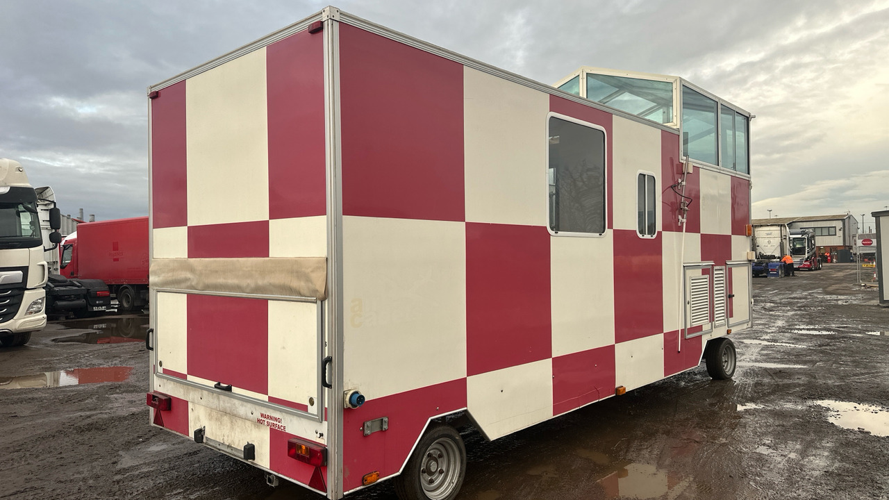 LYNTON AIRFIELD SUPPORT GLIDER TRAILER - Koneenkuljetusvaunu: kuva LYNTON AIRFIELD SUPPORT GLIDER TRAILER - Koneenkuljetusvaunu LYNTON AIRFIELD SUPPORT GLIDER TRAILER - Koneenkuljetusvaunu: kuva LYNTON AIRFIELD SUPPORT GLIDER TRAILER - Koneenkuljetusvaunu