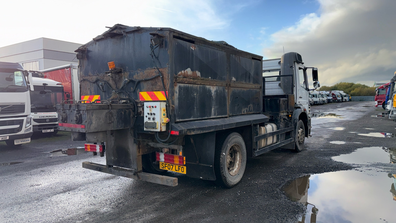 MERCEDES-BENZ ATEGO 1824 - Asfaltinlaskija: kuva MERCEDES-BENZ ATEGO 1824 - Asfaltinlaskija MERCEDES-BENZ ATEGO 1824 - Asfaltinlaskija: kuva MERCEDES-BENZ ATEGO 1824 - Asfaltinlaskija