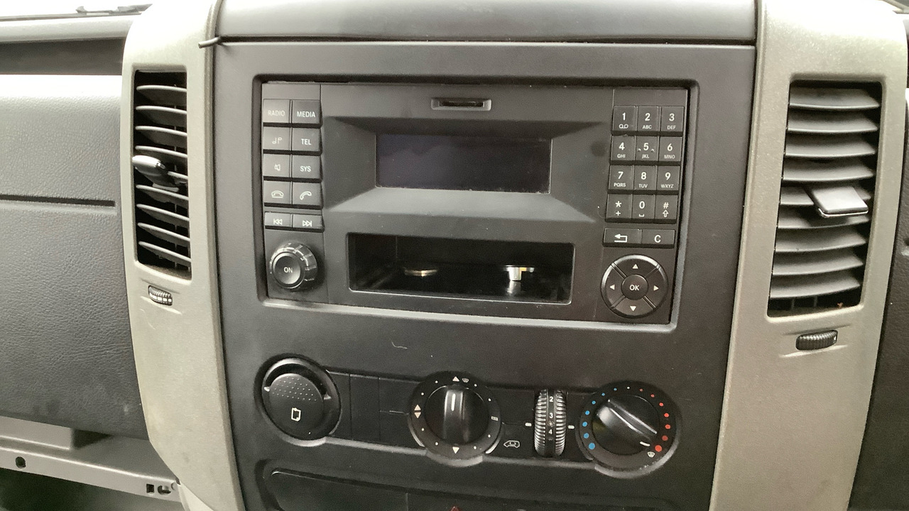Kylmäauto MERCEDES-BENZ SPRINTER 314 CDI: kuva Kylmäauto MERCEDES-BENZ SPRINTER 314 CDI