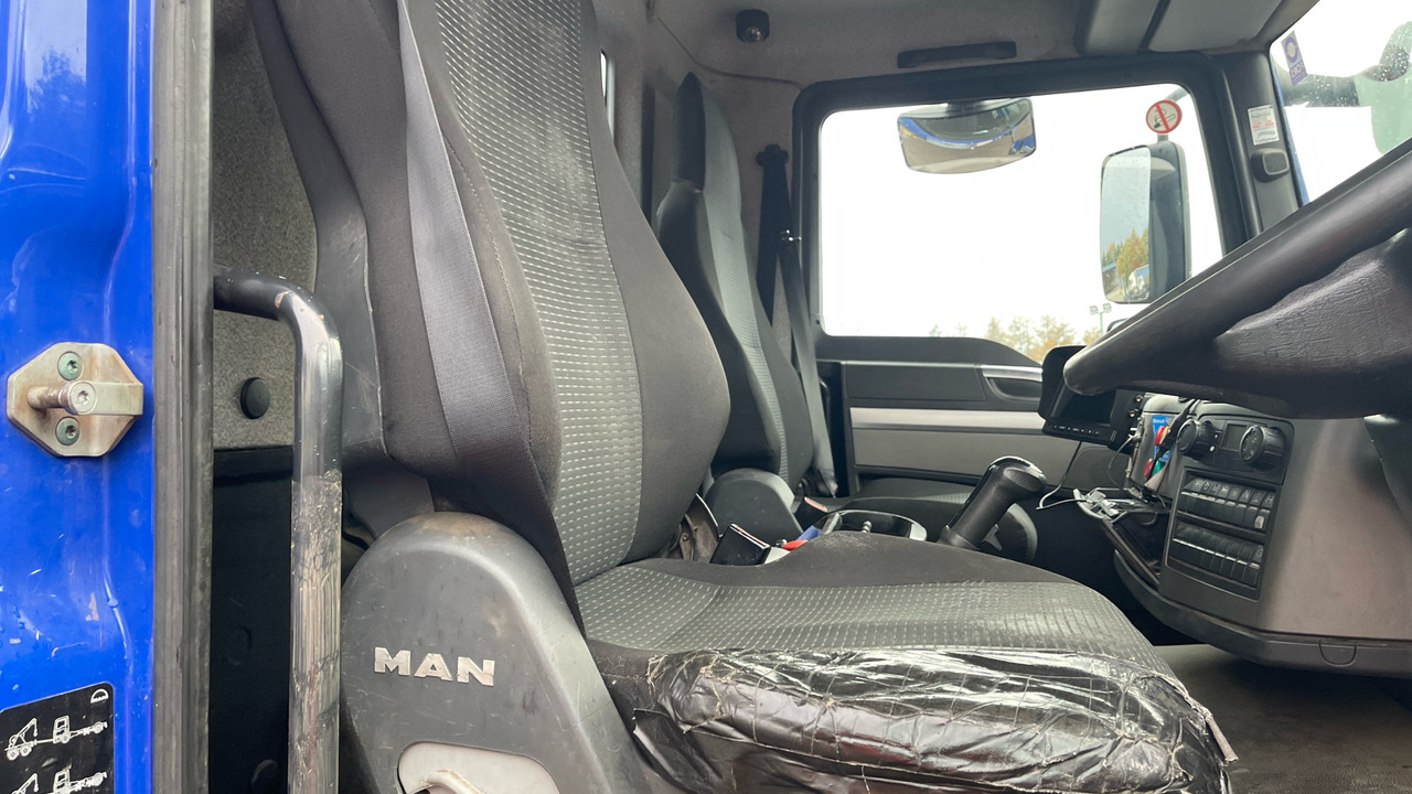 Man TGM 18.250 - Lava-kuorma-auto, Nosturiauto: kuva Man TGM 18.250 - Lava-kuorma-auto, Nosturiauto Man TGM 18.250 - Lava-kuorma-auto, Nosturiauto: kuva Man TGM 18.250 - Lava-kuorma-auto, Nosturiauto