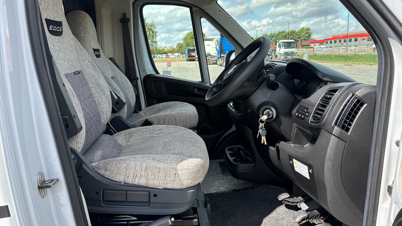 SWIFT EDGE 486 (FIAT DUCATO 3500KG) - Muut kone: kuva SWIFT EDGE 486 (FIAT DUCATO 3500KG) - Muut kone SWIFT EDGE 486 (FIAT DUCATO 3500KG) - Muut kone: kuva SWIFT EDGE 486 (FIAT DUCATO 3500KG) - Muut kone