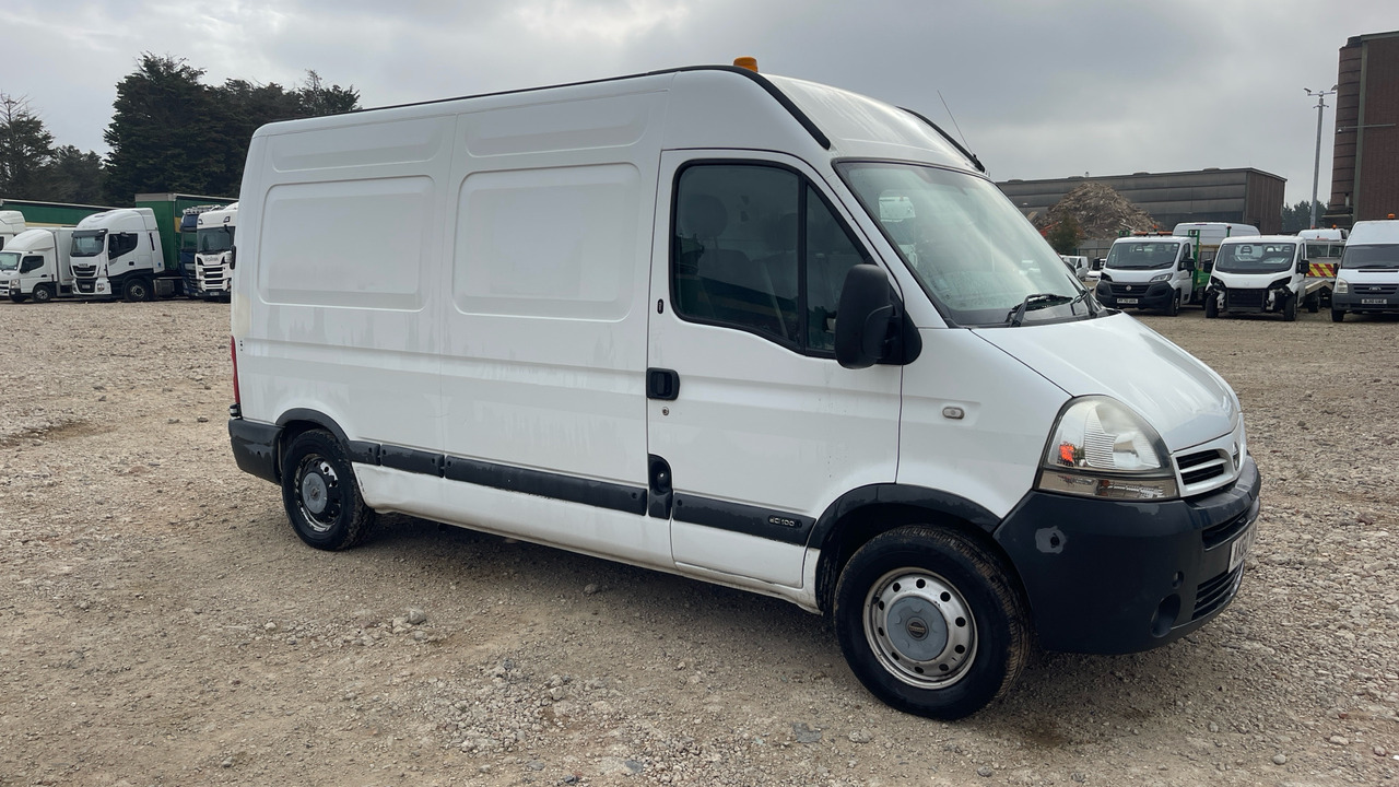 NISSAN INTERSTAR - Pakettiauto: kuva NISSAN INTERSTAR - Pakettiauto NISSAN INTERSTAR - Pakettiauto: kuva NISSAN INTERSTAR - Pakettiauto