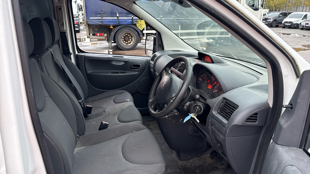 PEUGEOT EXPERT 1000 1.6 HDi 90PS - Pieni pakettiauto: kuva PEUGEOT EXPERT 1000 1.6 HDi 90PS - Pieni pakettiauto PEUGEOT EXPERT 1000 1.6 HDi 90PS - Pieni pakettiauto: kuva PEUGEOT EXPERT 1000 1.6 HDi 90PS - Pieni pakettiauto