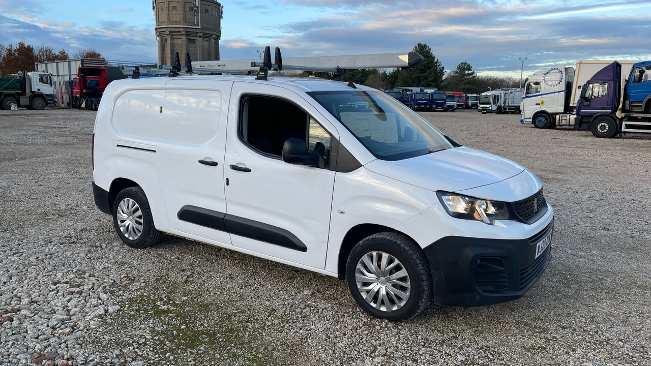 PEUGEOT PARTNER 850 1.5 BLUE HDI 100PS - Pieni pakettiauto: kuva PEUGEOT PARTNER 850 1.5 BLUE HDI 100PS - Pieni pakettiauto PEUGEOT PARTNER 850 1.5 BLUE HDI 100PS - Pieni pakettiauto: kuva PEUGEOT PARTNER 850 1.5 BLUE HDI 100PS - Pieni pakettiauto