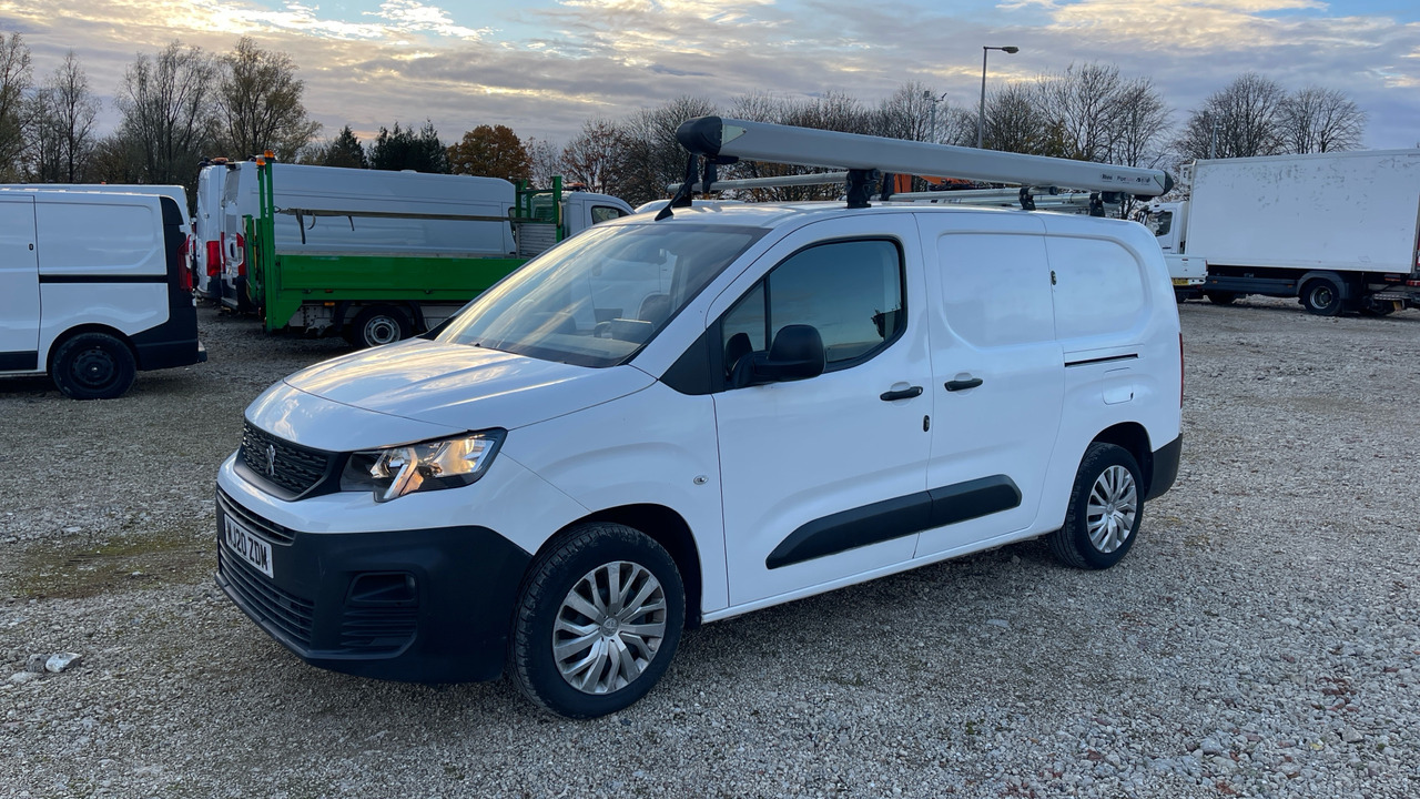 PEUGEOT PARTNER 850 1.5 BLUE HDI 100PS - Pieni pakettiauto: kuva PEUGEOT PARTNER 850 1.5 BLUE HDI 100PS - Pieni pakettiauto PEUGEOT PARTNER 850 1.5 BLUE HDI 100PS - Pieni pakettiauto: kuva PEUGEOT PARTNER 850 1.5 BLUE HDI 100PS - Pieni pakettiauto