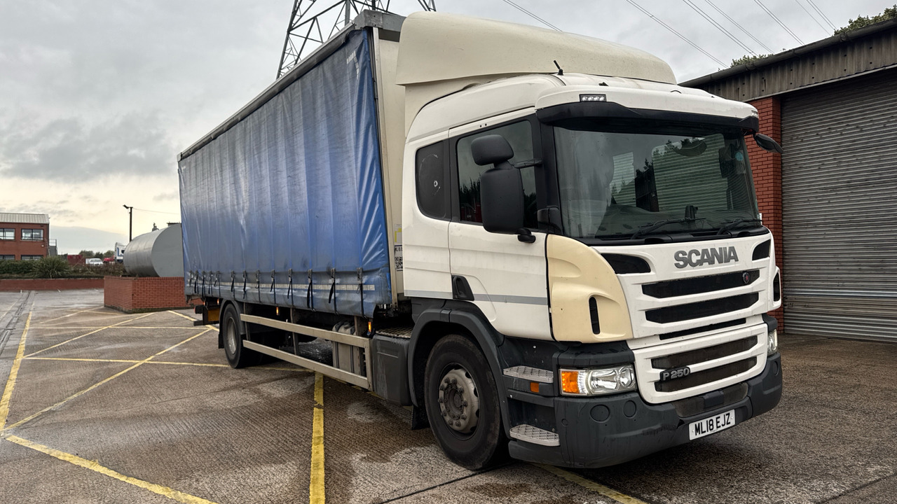 SCANIA P 250 - Pressukapelli kuorma-auto: kuva SCANIA P 250 - Pressukapelli kuorma-auto SCANIA P 250 - Pressukapelli kuorma-auto: kuva SCANIA P 250 - Pressukapelli kuorma-auto
