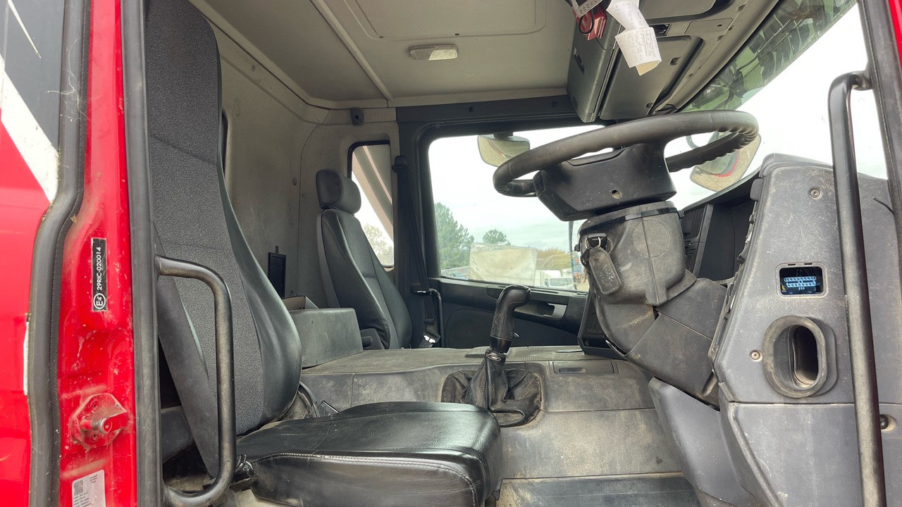 SCANIA P 380 - Betoniauto: kuva SCANIA P 380 - Betoniauto SCANIA P 380 - Betoniauto: kuva SCANIA P 380 - Betoniauto