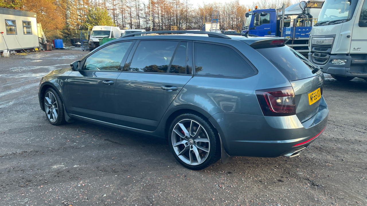 SKODA OCTAVIA 2.0 TSI 245PS VRS - Farmari: kuva SKODA OCTAVIA 2.0 TSI 245PS VRS - Farmari SKODA OCTAVIA 2.0 TSI 245PS VRS - Farmari: kuva SKODA OCTAVIA 2.0 TSI 245PS VRS - Farmari