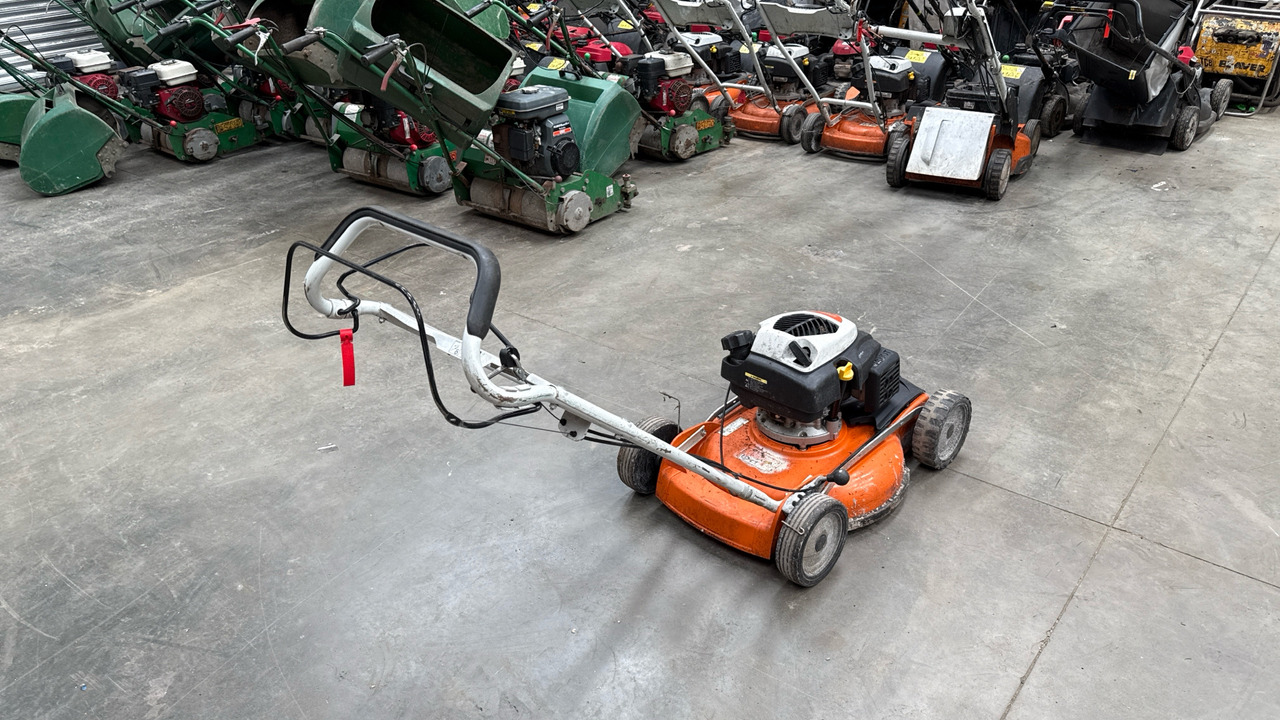 STIHL RM4 RTP - Ruohonleikkuri: kuva STIHL RM4 RTP - Ruohonleikkuri STIHL RM4 RTP - Ruohonleikkuri: kuva STIHL RM4 RTP - Ruohonleikkuri