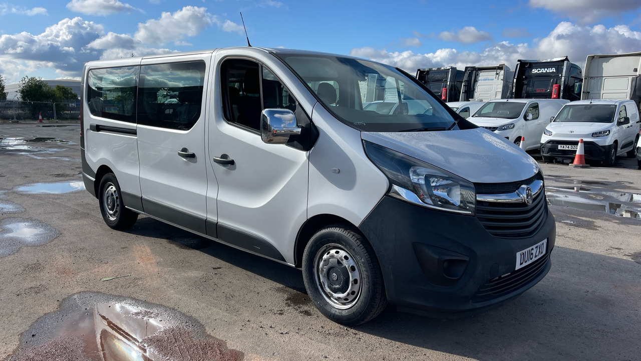 VAUXHALL VIVARO 2900 1.6 CDTI BITURBO 125PS - Minibussi, Pikkubussi: kuva VAUXHALL VIVARO 2900 1.6 CDTI BITURBO 125PS - Minibussi, Pikkubussi VAUXHALL VIVARO 2900 1.6 CDTI BITURBO 125PS - Minibussi, Pikkubussi: kuva VAUXHALL VIVARO 2900 1.6 CDTI BITURBO 125PS - Minibussi, Pikkubussi