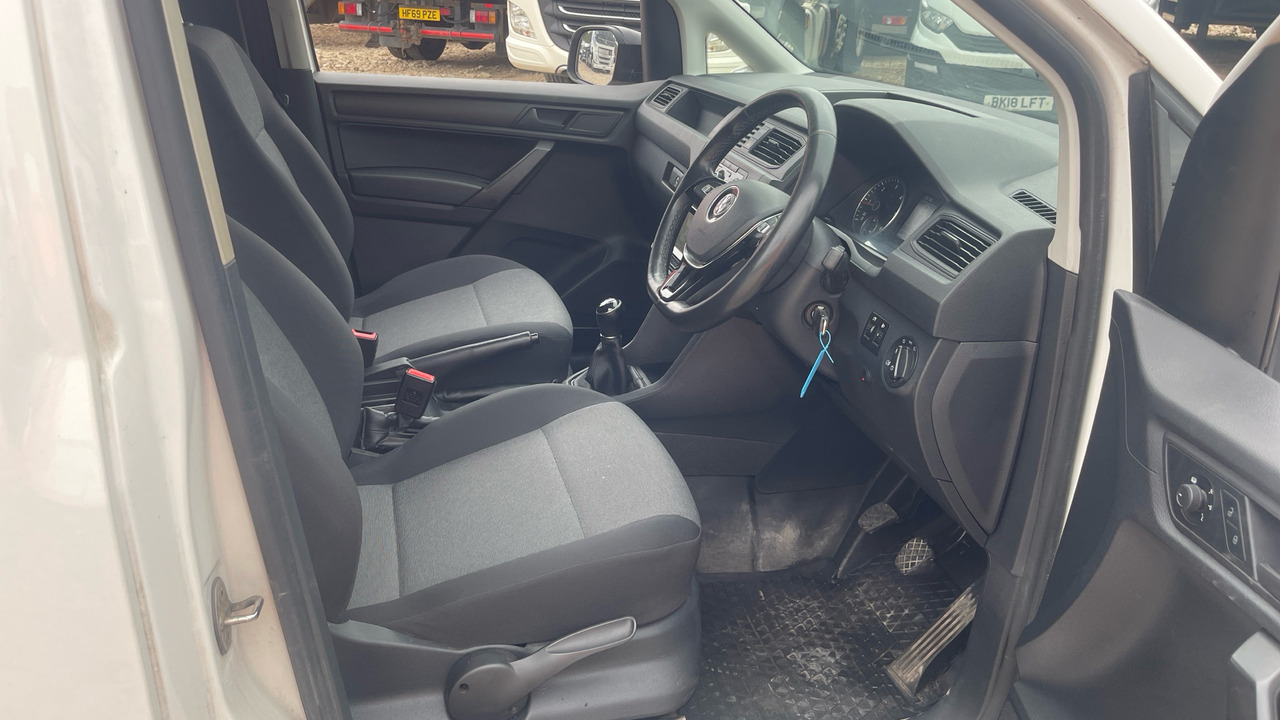 VOLKSWAGEN CADDY 2.0 TDI BLUEMOTION STARTLINE 102PS - Pieni pakettiauto: kuva VOLKSWAGEN CADDY 2.0 TDI BLUEMOTION STARTLINE 102PS - Pieni pakettiauto VOLKSWAGEN CADDY 2.0 TDI BLUEMOTION STARTLINE 102PS - Pieni pakettiauto: kuva VOLKSWAGEN CADDY 2.0 TDI BLUEMOTION STARTLINE 102PS - Pieni pakettiauto
