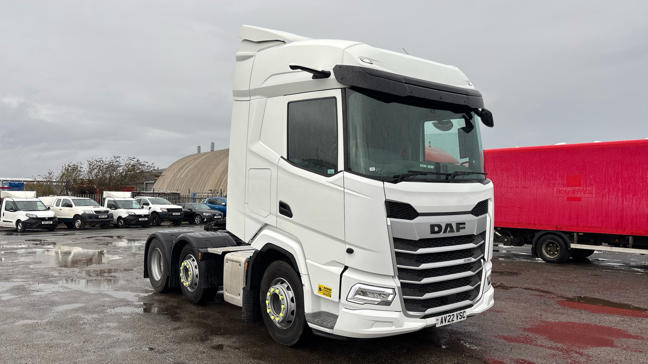 DAF XF 530 - Vetopöytäauto: kuva DAF XF 530 - Vetopöytäauto DAF XF 530 - Vetopöytäauto: kuva DAF XF 530 - Vetopöytäauto
