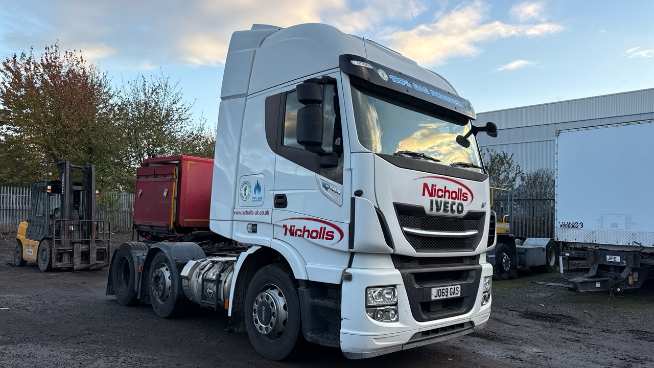 IVECO STRALIS 460 - Vetopöytäauto: kuva IVECO STRALIS 460 - Vetopöytäauto IVECO STRALIS 460 - Vetopöytäauto: kuva IVECO STRALIS 460 - Vetopöytäauto