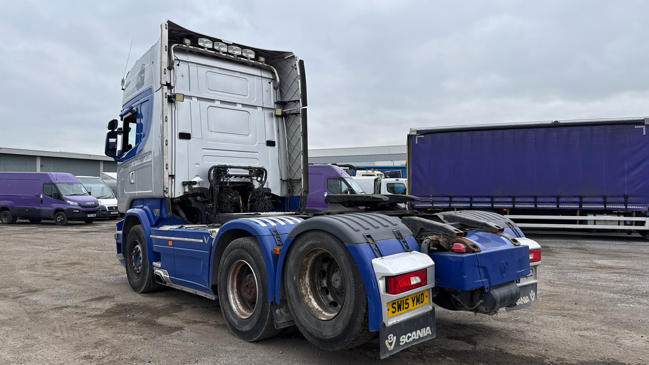 SCANIA R 730 V8 - Vetopöytäauto: kuva SCANIA R 730 V8 - Vetopöytäauto SCANIA R 730 V8 - Vetopöytäauto: kuva SCANIA R 730 V8 - Vetopöytäauto