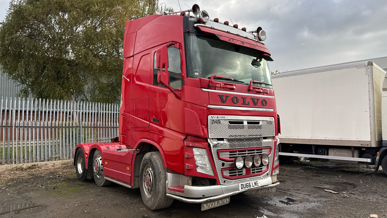Volvo FH - Vetopöytäauto: kuva Volvo FH - Vetopöytäauto Volvo FH - Vetopöytäauto: kuva Volvo FH - Vetopöytäauto