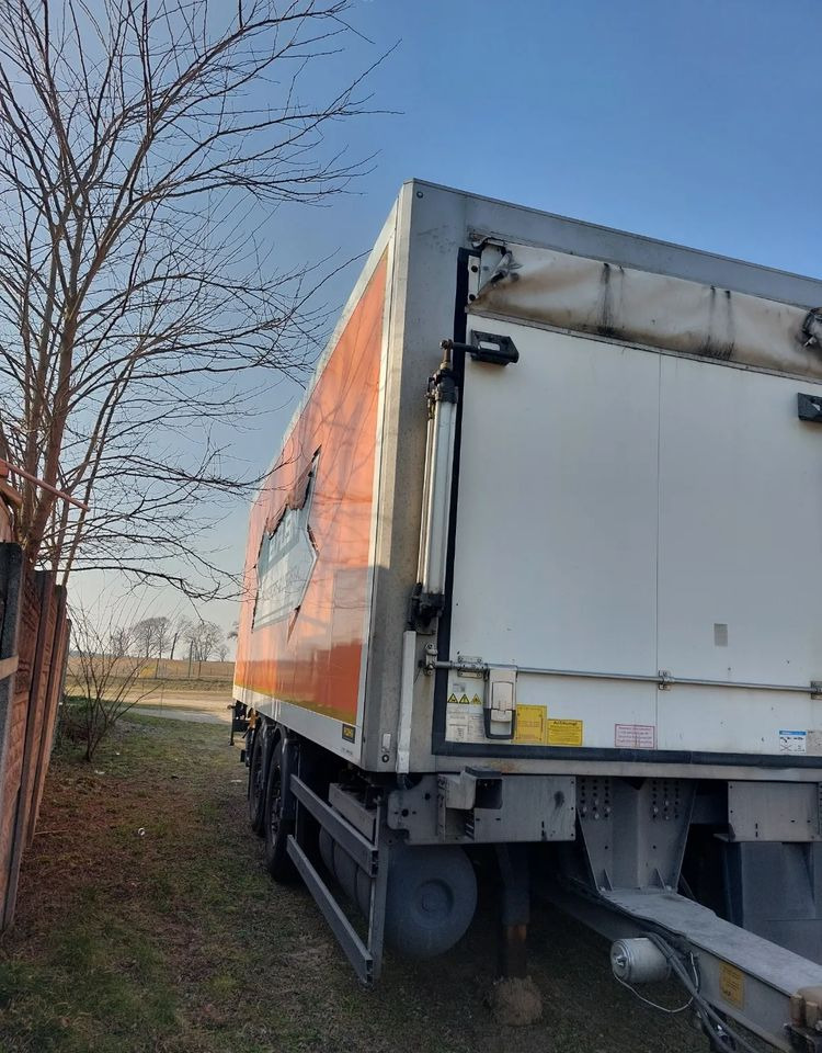 Inny Przyczepa ROHR - Refrigeraattori perävaunu: kuva Inny Przyczepa ROHR - Refrigeraattori perävaunu Inny Przyczepa ROHR - Refrigeraattori perävaunu: kuva Inny Przyczepa ROHR - Refrigeraattori perävaunu