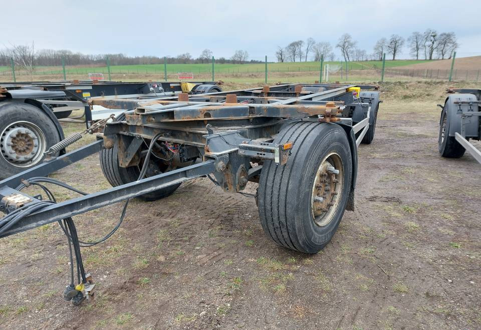 Krone BDF Laweta Rama 12/2016 - Konttialus/ Vaihtokuormatilat perävaunu: kuva Krone BDF Laweta Rama 12/2016 - Konttialus/ Vaihtokuormatilat perävaunu Krone BDF Laweta Rama 12/2016 - Konttialus/ Vaihtokuormatilat perävaunu: kuva Krone BDF Laweta Rama 12/2016 - Konttialus/ Vaihtokuormatilat perävaunu