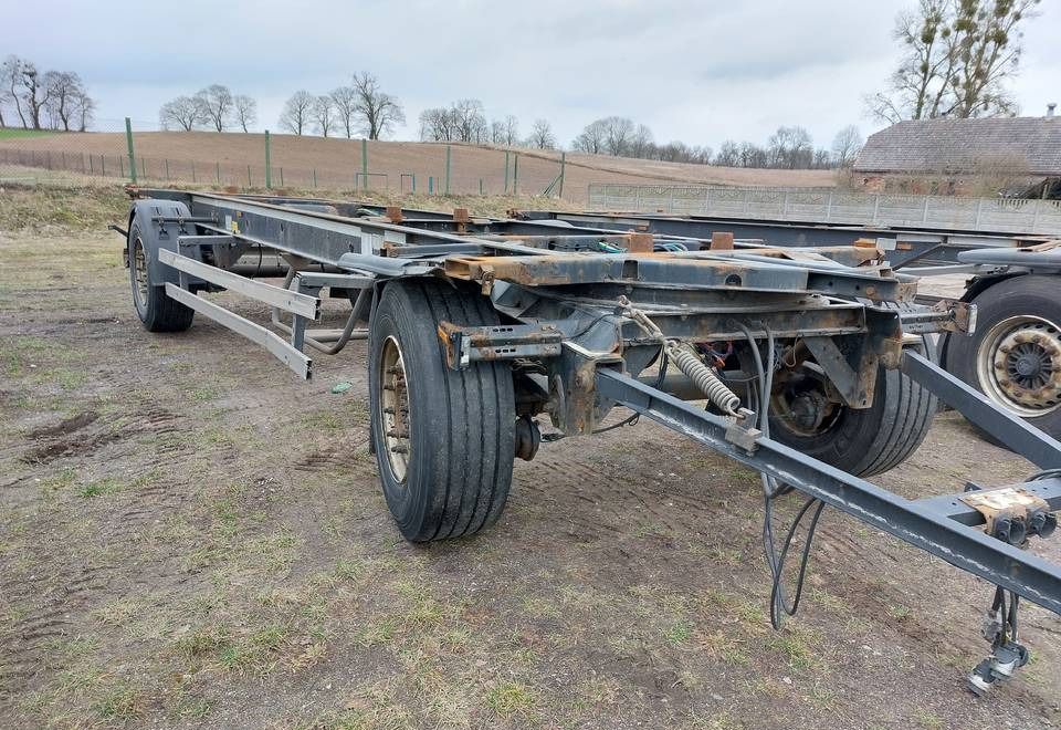 Krone BDF Laweta Rama 12/2016 - Konttialus/ Vaihtokuormatilat perävaunu: kuva Krone BDF Laweta Rama 12/2016 - Konttialus/ Vaihtokuormatilat perävaunu Krone BDF Laweta Rama 12/2016 - Konttialus/ Vaihtokuormatilat perävaunu: kuva Krone BDF Laweta Rama 12/2016 - Konttialus/ Vaihtokuormatilat perävaunu