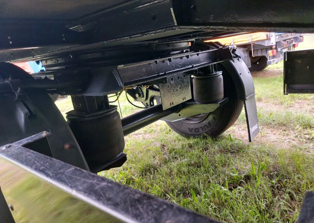 Pressukapelliperävaunu Krone Firanka: kuva Pressukapelliperävaunu Krone Firanka