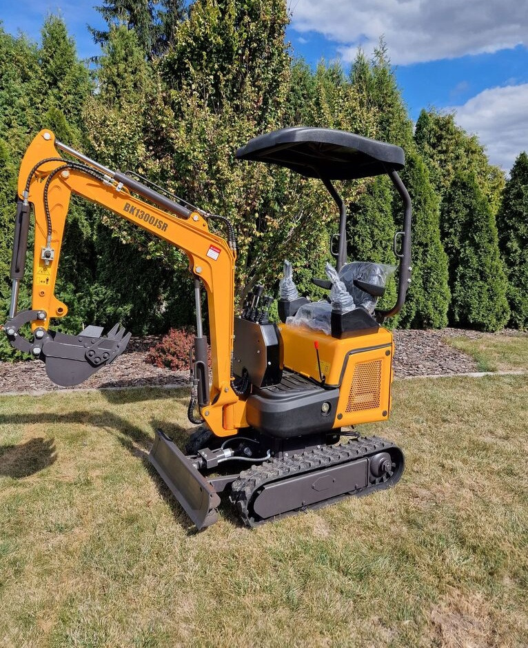 Berger Kraus BK1300JSR - Minikuormaaja: kuva Berger Kraus BK1300JSR - Minikuormaaja Berger Kraus BK1300JSR - Minikuormaaja: kuva Berger Kraus BK1300JSR - Minikuormaaja
