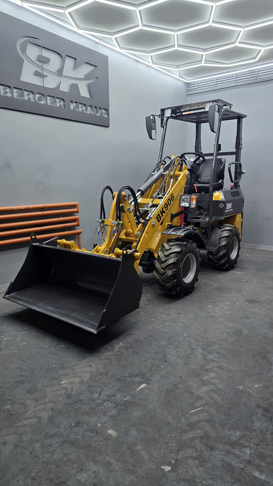 Berger Kraus BK906 - Kuormaaja: kuva Berger Kraus BK906 - Kuormaaja Berger Kraus BK906 - Kuormaaja: kuva Berger Kraus BK906 - Kuormaaja