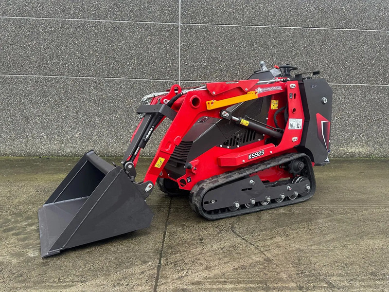 Rhinoceros KS925 - Puskutraktori: kuva Rhinoceros KS925 - Puskutraktori Rhinoceros KS925 - Puskutraktori: kuva Rhinoceros KS925 - Puskutraktori