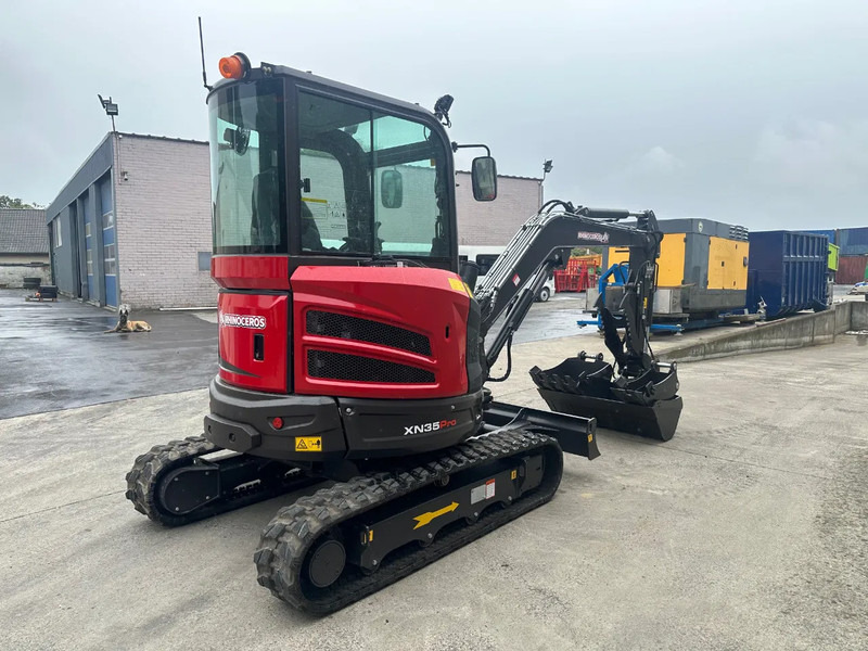 Rhinoceros XN35 PRO - Minikuormaaja: kuva Rhinoceros XN35 PRO - Minikuormaaja Rhinoceros XN35 PRO - Minikuormaaja: kuva Rhinoceros XN35 PRO - Minikuormaaja