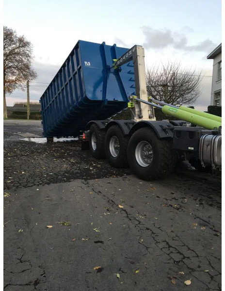 Konttialus/ Vaihtokuormatilat perävaunu Roagna R20.3: kuva Konttialus/ Vaihtokuormatilat perävaunu Roagna R20.3