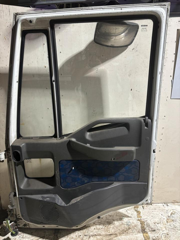 IVECO EURO CARGO Beifahrertür,weiß,Innenverkleidung LN 20 - Ovi ja osat - Kuorma-auto: kuva IVECO EURO CARGO Beifahrertür,weiß,Innenverkleidung LN 20 - Ovi ja osat - Kuorma-auto IVECO EURO CARGO Beifahrertür,weiß,Innenverkleidung LN 20 - Ovi ja osat - Kuorma-auto: kuva IVECO EURO CARGO Beifahrertür,weiß,Innenverkleidung LN 20 - Ovi ja osat - Kuorma-auto