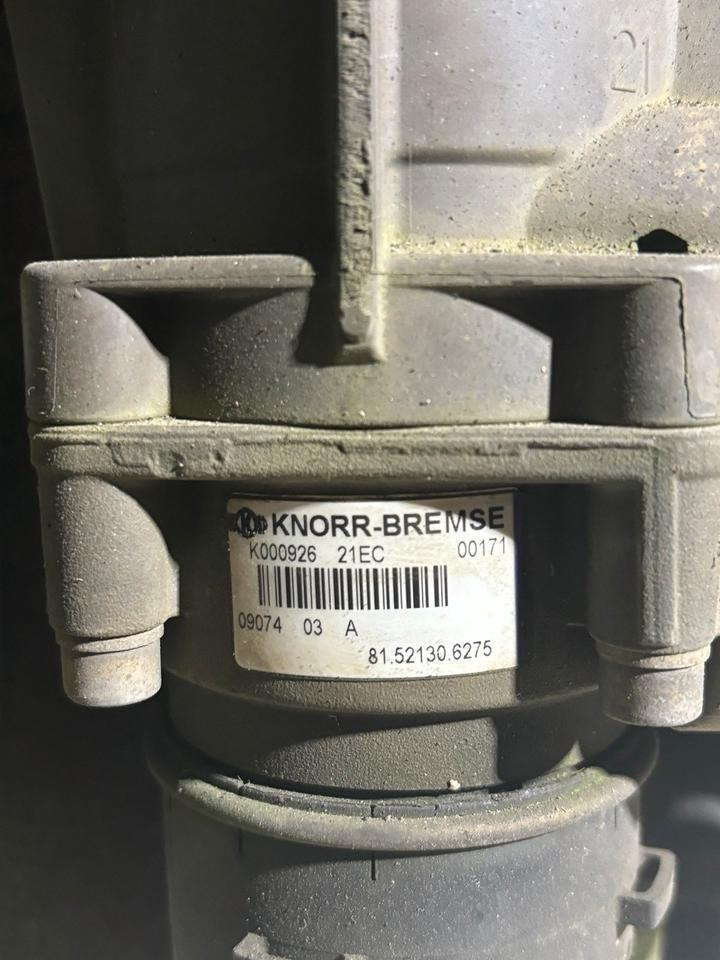 MAN KNRORR-BREMSE Fußbremsventil 81.52130-6275 - Poljin - Kuorma-auto: kuva MAN KNRORR-BREMSE Fußbremsventil 81.52130-6275 - Poljin - Kuorma-auto MAN KNRORR-BREMSE Fußbremsventil 81.52130-6275 - Poljin - Kuorma-auto: kuva MAN KNRORR-BREMSE Fußbremsventil 81.52130-6275 - Poljin - Kuorma-auto