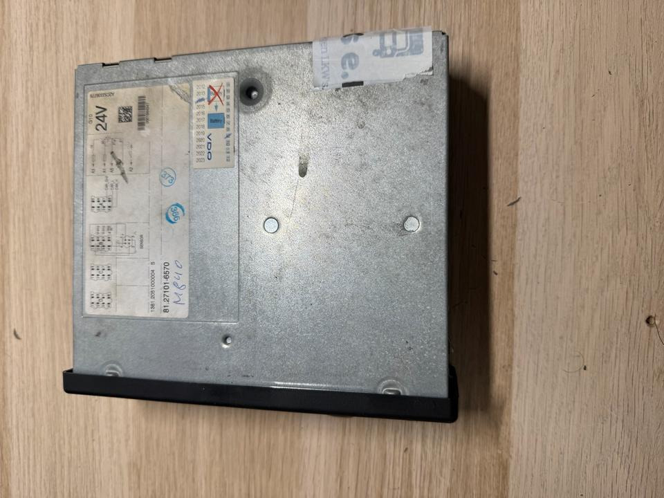 MAN Tachograph 81.27101-6570 - Ajopiirturi: kuva MAN Tachograph 81.27101-6570 - Ajopiirturi MAN Tachograph 81.27101-6570 - Ajopiirturi: kuva MAN Tachograph 81.27101-6570 - Ajopiirturi