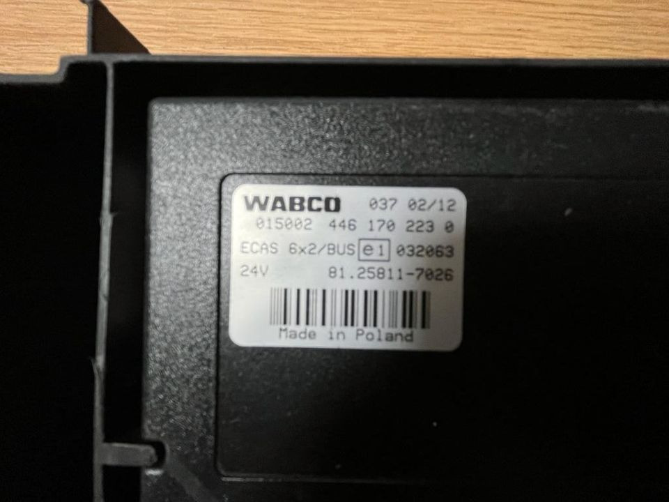 MAN WABCO Steuergerät ECAS 6x2 81.25811-7026 - Ohjainyksikkö - Kuorma-auto: kuva MAN WABCO Steuergerät ECAS 6x2 81.25811-7026 - Ohjainyksikkö - Kuorma-auto MAN WABCO Steuergerät ECAS 6x2 81.25811-7026 - Ohjainyksikkö - Kuorma-auto: kuva MAN WABCO Steuergerät ECAS 6x2 81.25811-7026 - Ohjainyksikkö - Kuorma-auto