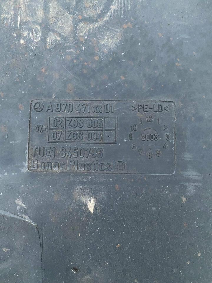 Mercedes Atego Tank Tankbehälter A 970470201, A 970471xx01 - Polttoainetankki - Kuorma-auto: kuva Mercedes Atego Tank Tankbehälter A 970470201, A 970471xx01 - Polttoainetankki - Kuorma-auto Mercedes Atego Tank Tankbehälter A 970470201, A 970471xx01 - Polttoainetankki - Kuorma-auto: kuva Mercedes Atego Tank Tankbehälter A 970470201, A 970471xx01 - Polttoainetankki - Kuorma-auto