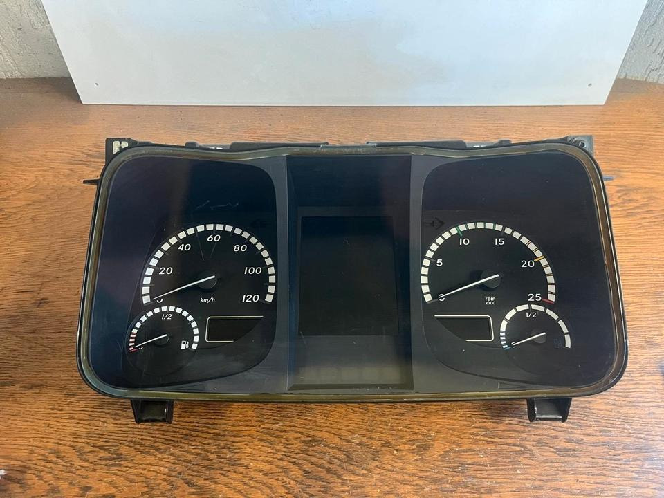 Mercedes Benz Actros MP4 Kombiinstrument / Tacho A0104464621 - Kojelauta - Kuorma-auto: kuva Mercedes Benz Actros MP4 Kombiinstrument / Tacho A0104464621 - Kojelauta - Kuorma-auto Mercedes Benz Actros MP4 Kombiinstrument / Tacho A0104464621 - Kojelauta - Kuorma-auto: kuva Mercedes Benz Actros MP4 Kombiinstrument / Tacho A0104464621 - Kojelauta - Kuorma-auto