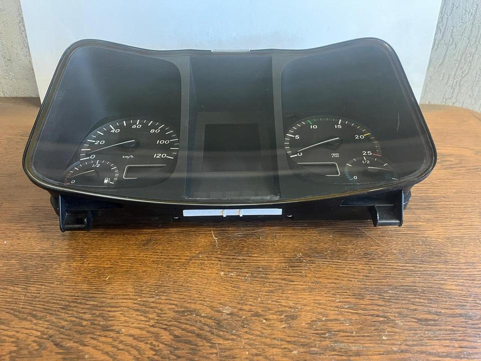 Mercedes Benz Actros MP4 Kombiinstrument / Tacho A9614467421 - Kojelauta - Kuorma-auto: kuva Mercedes Benz Actros MP4 Kombiinstrument / Tacho A9614467421 - Kojelauta - Kuorma-auto Mercedes Benz Actros MP4 Kombiinstrument / Tacho A9614467421 - Kojelauta - Kuorma-auto: kuva Mercedes Benz Actros MP4 Kombiinstrument / Tacho A9614467421 - Kojelauta - Kuorma-auto