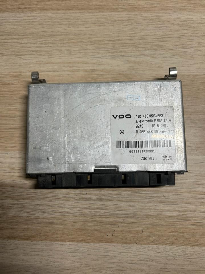 Mercedes Benz VDO Elektronik PSM A0004460646 - Ohjainyksikkö - Kuorma-auto: kuva Mercedes Benz VDO Elektronik PSM A0004460646 - Ohjainyksikkö - Kuorma-auto Mercedes Benz VDO Elektronik PSM A0004460646 - Ohjainyksikkö - Kuorma-auto: kuva Mercedes Benz VDO Elektronik PSM A0004460646 - Ohjainyksikkö - Kuorma-auto