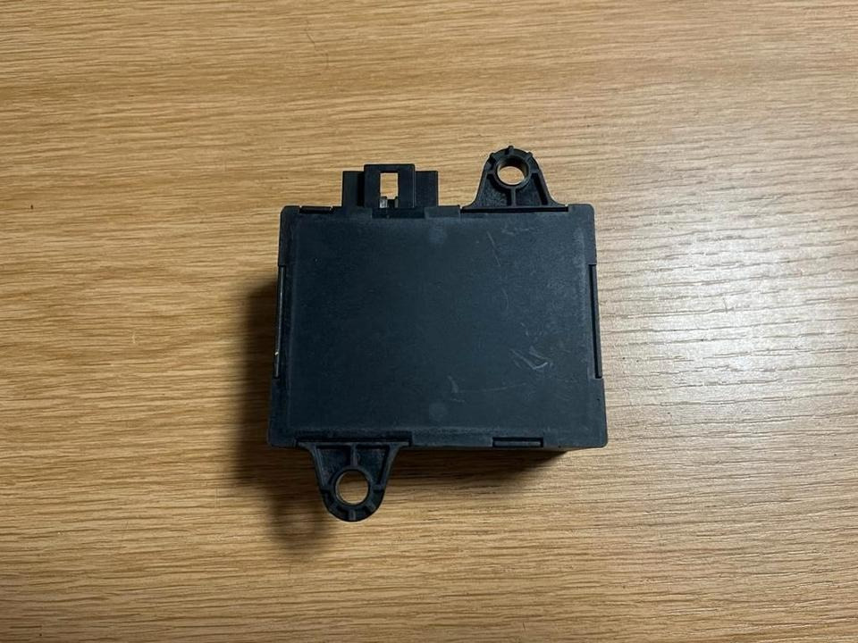 Mercedes VITO W638 Steuergerät Wegfahrsperre 0265451732 - Ohjainyksikkö - Kuorma-auto: kuva  Mercedes VITO W638 Steuergerät Wegfahrsperre 0265451732 - Ohjainyksikkö - Kuorma-auto Mercedes VITO W638 Steuergerät Wegfahrsperre 0265451732 - Ohjainyksikkö - Kuorma-auto: kuva  Mercedes VITO W638 Steuergerät Wegfahrsperre 0265451732 - Ohjainyksikkö - Kuorma-auto