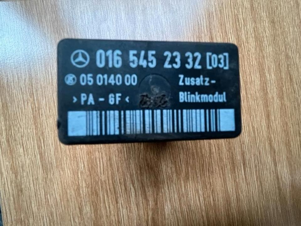 Mercedes W638 Vito Steuergerät Blinkermodul Relais 0165452332 - Ohjainyksikkö - Kuorma-auto: kuva  Mercedes W638 Vito Steuergerät Blinkermodul Relais 0165452332 - Ohjainyksikkö - Kuorma-auto Mercedes W638 Vito Steuergerät Blinkermodul Relais 0165452332 - Ohjainyksikkö - Kuorma-auto: kuva  Mercedes W638 Vito Steuergerät Blinkermodul Relais 0165452332 - Ohjainyksikkö - Kuorma-auto